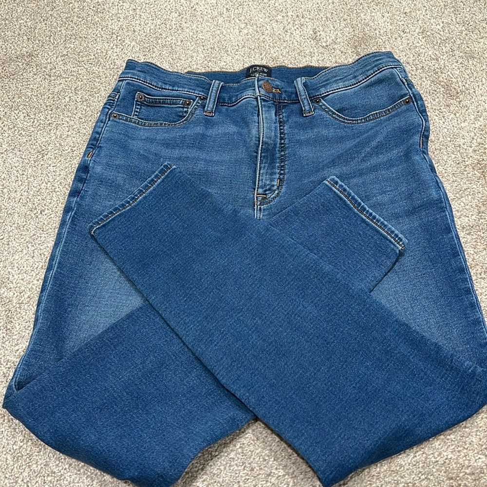 J.Crew 9” mid rise skinny jeans. Size 30.